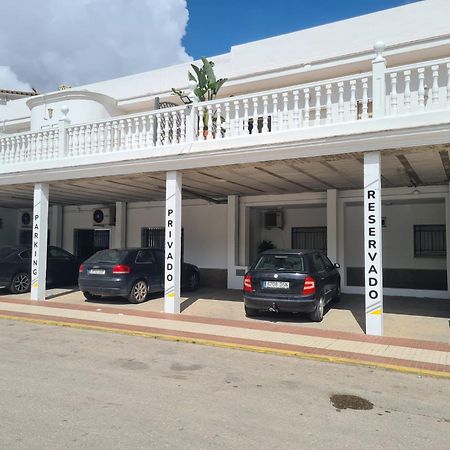 VÍA SEVILLA - CÁDIZ Alojamiento&Restaurante El Cuervo  Exterior foto