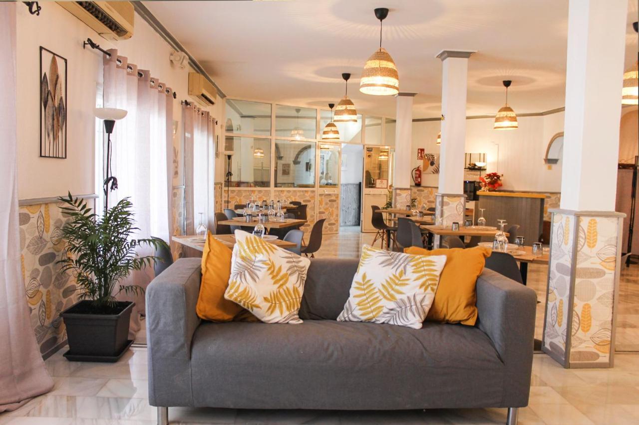 VÍA SEVILLA - CÁDIZ Alojamiento&Restaurante El Cuervo  Exterior foto