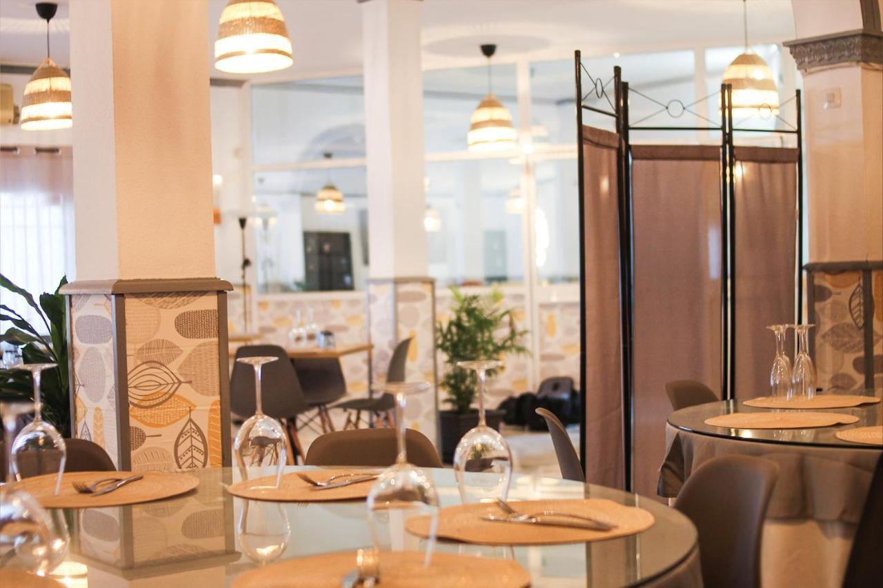 VÍA SEVILLA - CÁDIZ Alojamiento&Restaurante El Cuervo  Exterior foto