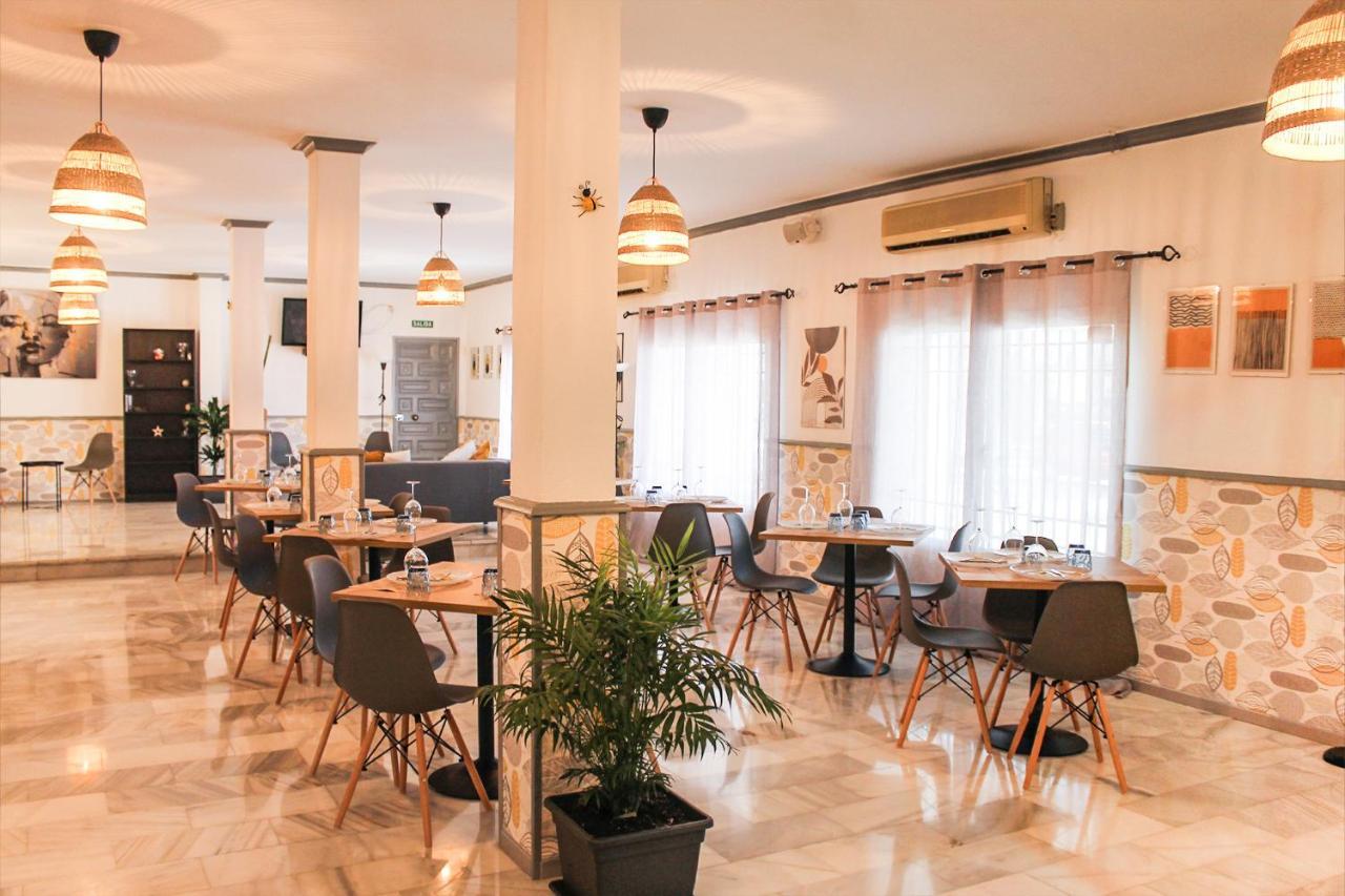 VÍA SEVILLA - CÁDIZ Alojamiento&Restaurante El Cuervo  Exterior foto
