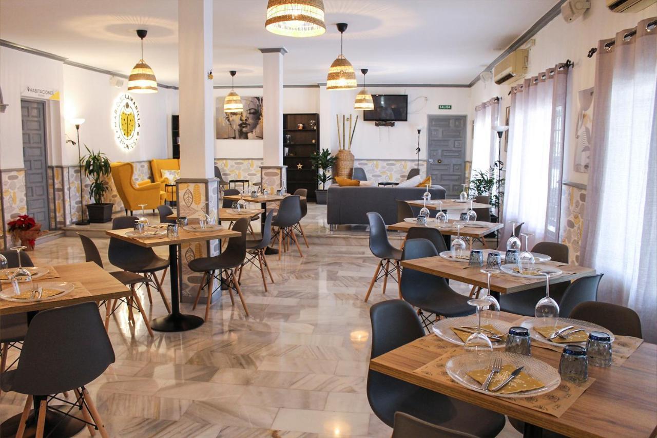 VÍA SEVILLA - CÁDIZ Alojamiento&Restaurante El Cuervo  Exterior foto