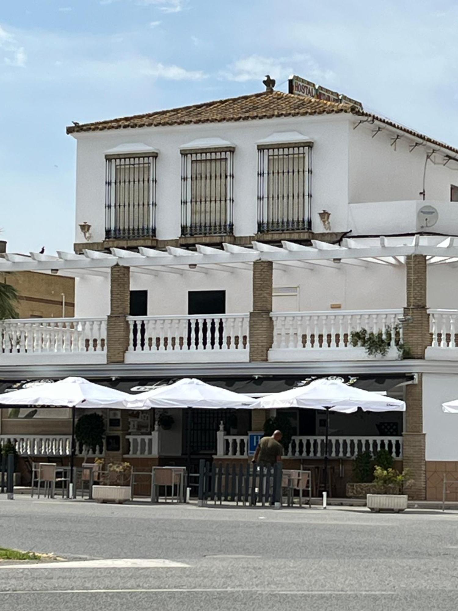 VÍA SEVILLA - CÁDIZ Alojamiento&Restaurante El Cuervo  Exterior foto
